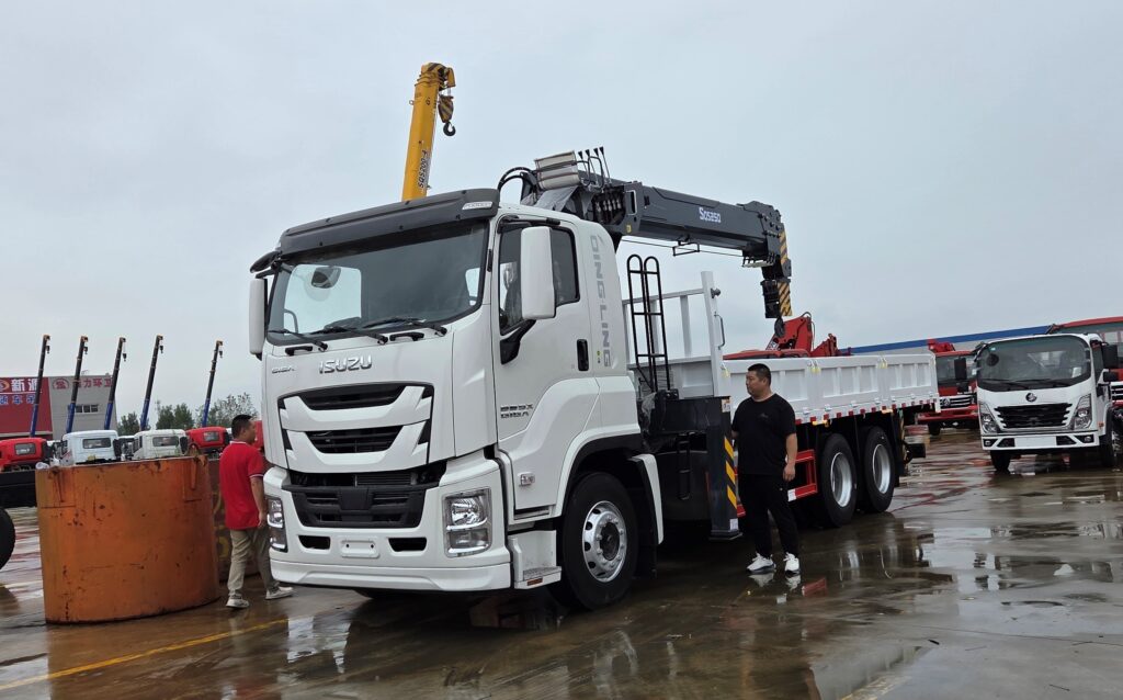 Specialized Equipment on ISUZU Chassis